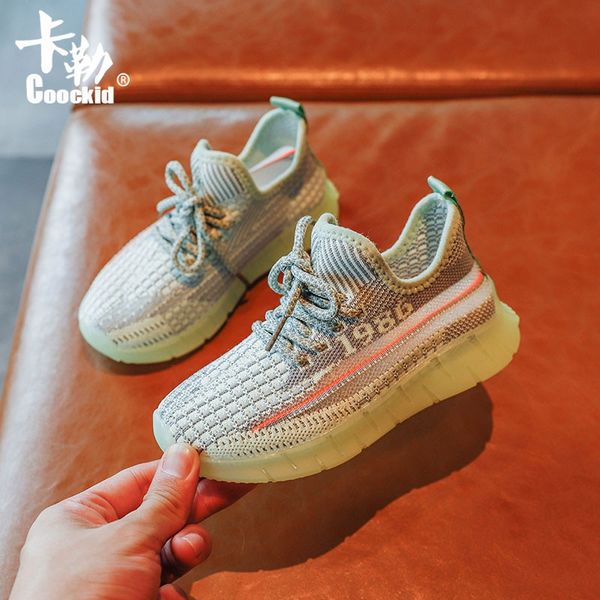 d6fnd children's coconut coconut sneakers sports 2020 summer and autumn new breathable flying shoes boys' fashion letters girls�, Black
d6fnd children's coconut coconut sneakers sports 2020 summer and autumn new breathable flying shoes boys' fashion letters girls�, Black