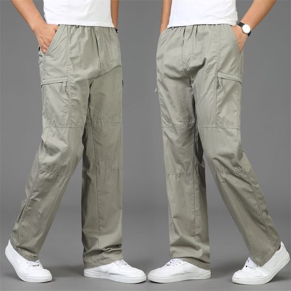 plus-sized cargo trousers men's loose straight casual athletic pants multi-pockets elastic waist plus-sized pants, Black
plus-sized cargo trousers men's loose straight casual athletic pants multi-pockets elastic waist plus-sized pants, Black