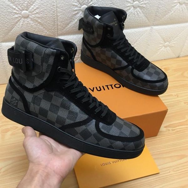 058 high-quality men's designer casual sports shoes trendy brand outdoor casual shoes, fast delivery in the original box, Black
058 high-quality men's designer casual sports shoes trendy brand outdoor casual shoes, fast delivery in the original box, Black