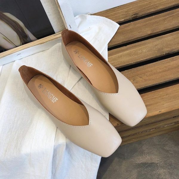 new fashion low-heeled anti-skid shoes women summer autumn skid-proof square toe flat korea style sandals shoes shallow simple, Black
new fashion low-heeled anti-skid shoes women summer autumn skid-proof square toe flat korea style sandals shoes shallow simple, Black