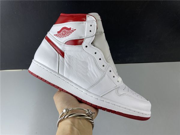 og quailty mens 1 1s metallic red high basketball shoes white varsity red athletic trainers sports sneakers
og quailty mens 1 1s metallic red high basketball shoes white varsity red athletic trainers sports sneakers