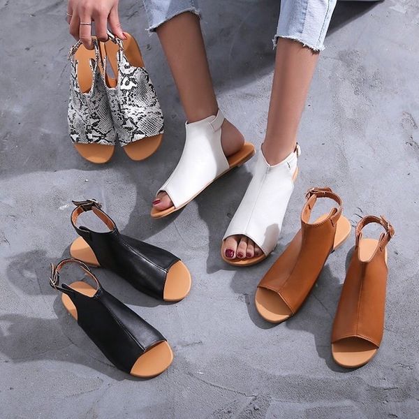 2020 female flat snake pattern black and white shoes women summer comfortable sandals slip-on flat sandals sandalias
2020 female flat snake pattern black and white shoes women summer comfortable sandals slip-on flat sandals sandalias