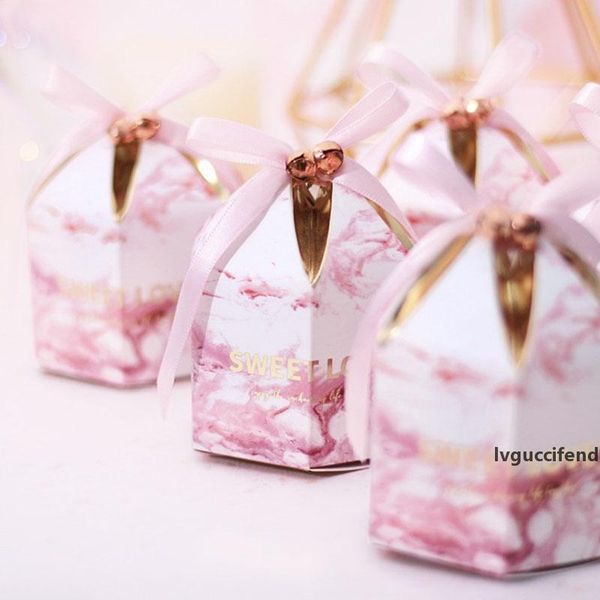 20pcs wedding decoration supplies candy box creative sweet love wedding favors and gifts chocolate paper gift box party supplies
20pcs wedding decoration supplies candy box creative sweet love wedding favors and gifts chocolate paper gift box party supplies