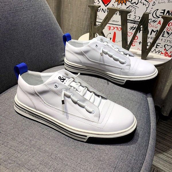 2020t new leather men's shoes lightweight elastic youth casual shoes, banquet outdoor sports shoes, size: 38-45, Black 
2020t new leather men's shoes lightweight elastic youth casual shoes, banquet outdoor sports shoes, size: 38-45, Black