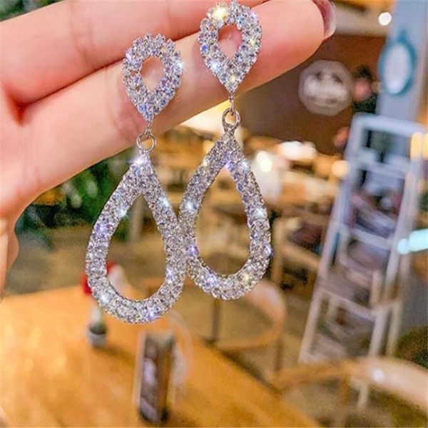 New Zircon Water Drop Shaped Cubic Zirconia Crystal Bridal Earrings For Women Girls Wedding Jewelry Gifts Silver /Gold Color SD 
New Zircon Water Drop Shaped Cubic Zirconia Crystal Bridal Earrings For Women Girls Wedding Jewelry Gifts Silver /Gold Color SD