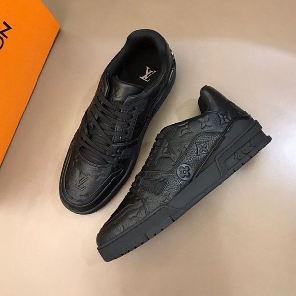 066 high-quality men's casual sports shoes and designer luxury outdoor casual shoes, the original box size is 38-45, Black
066 high-quality men's casual sports shoes and designer luxury outdoor casual shoes, the original box size is 38-45, Black