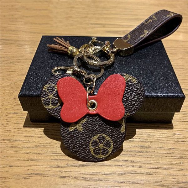 fashion keychain neutral designerwomen's leather keychain keychain in platinum black brown designer bag charms key chain, Silver
fashion keychain neutral designerwomen's leather keychain keychain in platinum black brown designer bag charms key chain, Silver