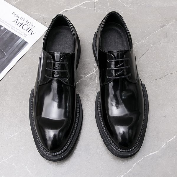dress shoes handsome2021 men's fashion patent leather and atmospheric, european style comfortable foot-keeping single, Black
dress shoes handsome2021 men's fashion patent leather and atmospheric, european style comfortable foot-keeping single, Black