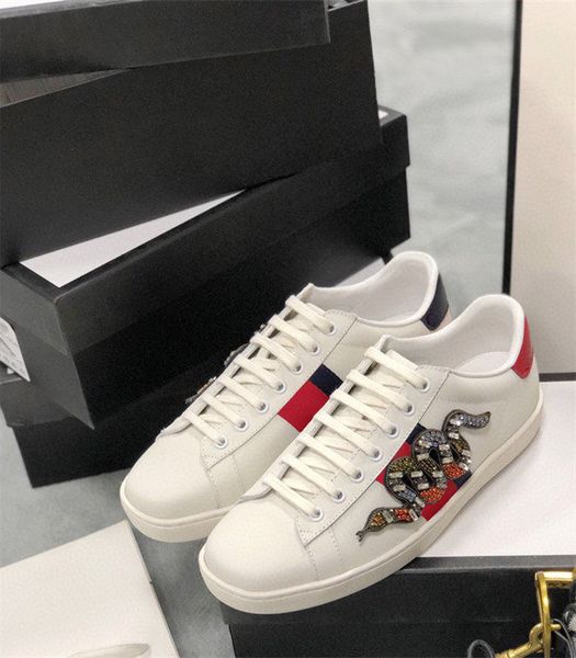 new arrival fashion men women casual shoes sneakers shoes genuine leather bee embroidered lts3, Black
new arrival fashion men women casual shoes sneakers shoes genuine leather bee embroidered lts3, Black