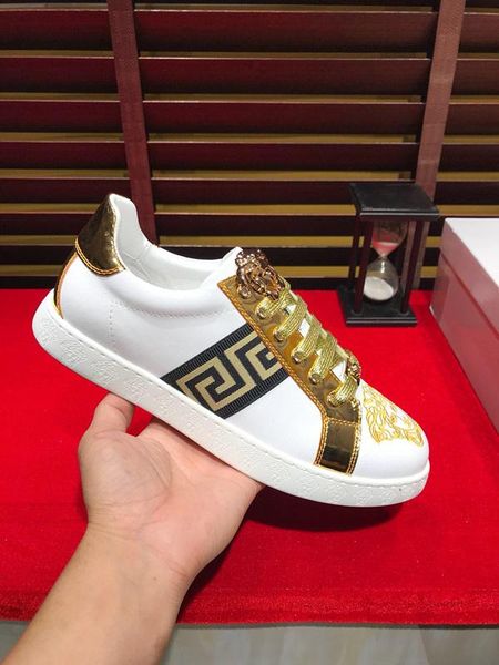 2020-2019q autumn high-end custom leather men's outdoor casual shoes, high-quality fashion wild sports shoes, original box packaging, s
2020-2019q autumn high-end custom leather men's outdoor casual shoes, high-quality fashion wild sports shoes, original box packaging, s