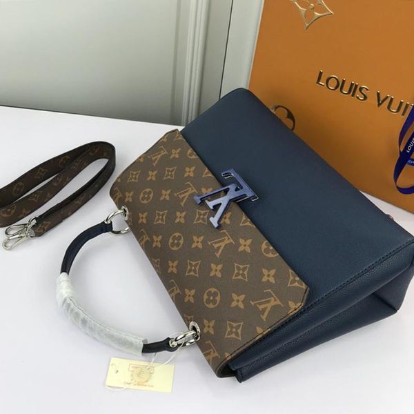 new fashion womens bag sac bandouli ère leather shoulder bag new arrival crossbody bags handle totes messenger bags women totes drop shi
new fashion womens bag sac bandouli ère leather shoulder bag new arrival crossbody bags handle totes messenger bags women totes drop shi