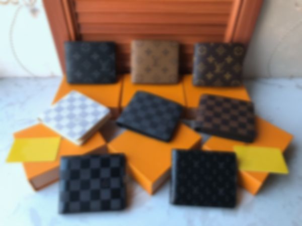 2019 designer billfold plaid pattern women wallet men pures high-end designers wallet 8 color with box fast shipping, Red;black
2019 designer billfold plaid pattern women wallet men pures high-end designers wallet 8 color with box fast shipping, Red;black