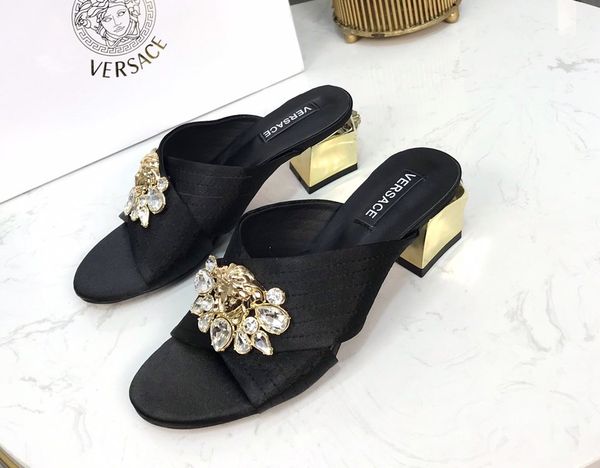 2020 latest handmade casual shoes ladies high heels fashion trend all-match comfortable size 35-40 type 39745400722
2020 latest handmade casual shoes ladies high heels fashion trend all-match comfortable size 35-40 type 39745400722