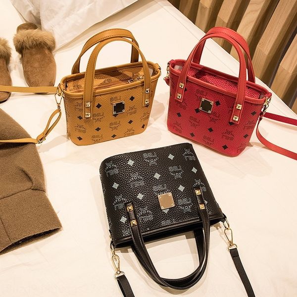 letter small 2020 summer korean style shoulder messenger bucket hand shoulder hand bag women's bag
letter small 2020 summer korean style shoulder messenger bucket hand shoulder hand bag women's bag