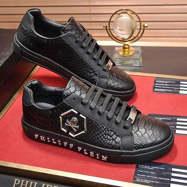 luxury men shoes sneakers casual style with original box breathable soft leisure chaussures pour hommes athletic trainers lo -sneaker q1 
luxury men shoes sneakers casual style with original box breathable soft leisure chaussures pour hommes athletic trainers lo -sneaker q1
