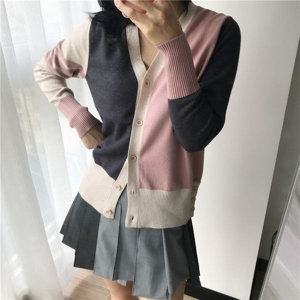 2020 spring and autumn newstyle single-breasted cardigan v-neck striped color matching age-reducing for women knitwear knitwear f4427, White;black
2020 spring and autumn newstyle single-breasted cardigan v-neck striped color matching age-reducing for women knitwear knitwear f4427, White;black