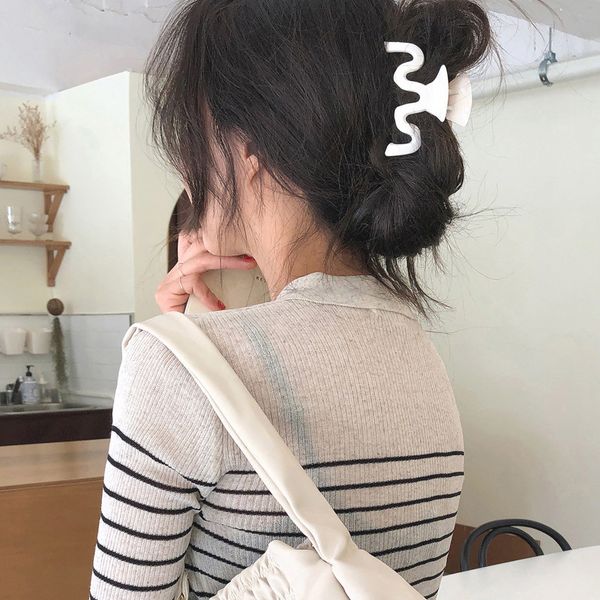 10pcs/lot length 9 cm simple wave hair claws women girls fashion ponytail clamps plastic multi color scrunchies hair clips jewelry wholesale, Slivery;golden
10pcs/lot length 9 cm simple wave hair claws women girls fashion ponytail clamps plastic multi color scrunchies hair clips jewelry wholesale, Slivery;golden