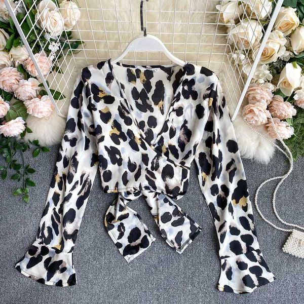 ins deep v-neck high waist slim long flare sleeve short shirt summer wear for women 2020 new fashion blouse n282, White
ins deep v-neck high waist slim long flare sleeve short shirt summer wear for women 2020 new fashion blouse n282, White