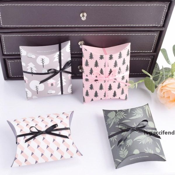 5pcs/10pcs 10x8x2.4cm korean jewelryl gift packaging pillow box spot wholesale small package folding paper color box custom
5pcs/10pcs 10x8x2.4cm korean jewelryl gift packaging pillow box spot wholesale small package folding paper color box custom