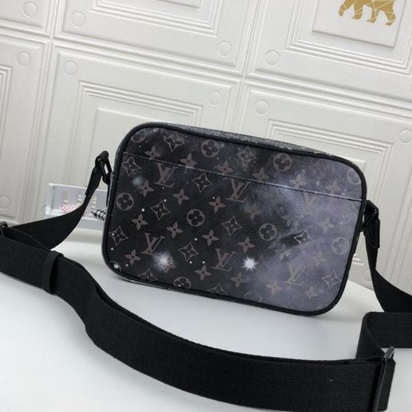 retro trend mens bag crossbody bags fast delivery new arrival messenger bags luxury men zipper shoulder bag with origin box
retro trend mens bag crossbody bags fast delivery new arrival messenger bags luxury men zipper shoulder bag with origin box