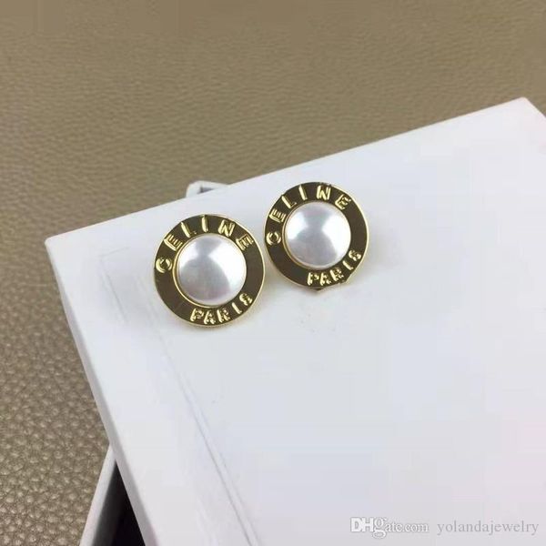 Chic Women Earrings High Quality Yellow Gold Plated Letter Earrings Studs Jewelry Gift for Girls Women
Chic Women Earrings High Quality Yellow Gold Plated Letter Earrings Studs Jewelry Gift for Girls Women