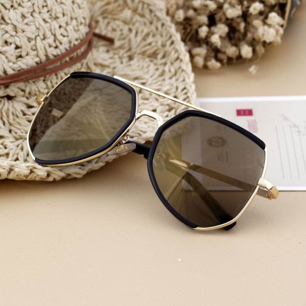 2020 kids designer golden mirror sunglasses girls boys fashion pilot eyewear sun glasses kid octangle sunglasses des lunettes de solei, White;black
2020 kids designer golden mirror sunglasses girls boys fashion pilot eyewear sun glasses kid octangle sunglasses des lunettes de solei, White;black