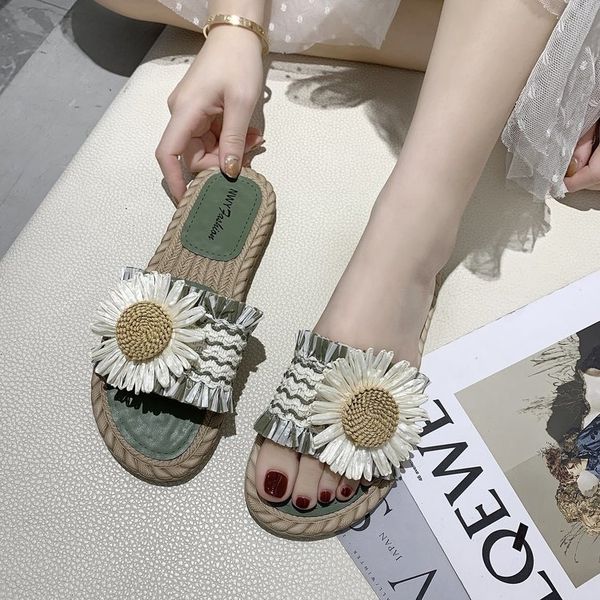2020 korean style women's summer outdoor daisy flat-soled internet celebrity sandals and slippers sandals beach hipster slippers
2020 korean style women's summer outdoor daisy flat-soled internet celebrity sandals and slippers sandals beach hipster slippers