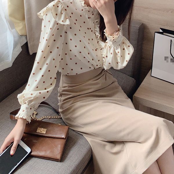 mishow 2020 autumn ruffled collar blouse women dot printing butterfly sleeves lady sweety short mx19c4475, White
mishow 2020 autumn ruffled collar blouse women dot printing butterfly sleeves lady sweety short mx19c4475, White