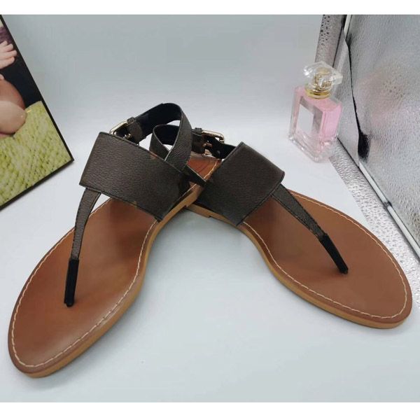 new arrival women summer flip flops sandals genuine leather designer flat slippers l letter designer flip flops travel designer, Black
new arrival women summer flip flops sandals genuine leather designer flat slippers l letter designer flip flops travel designer, Black