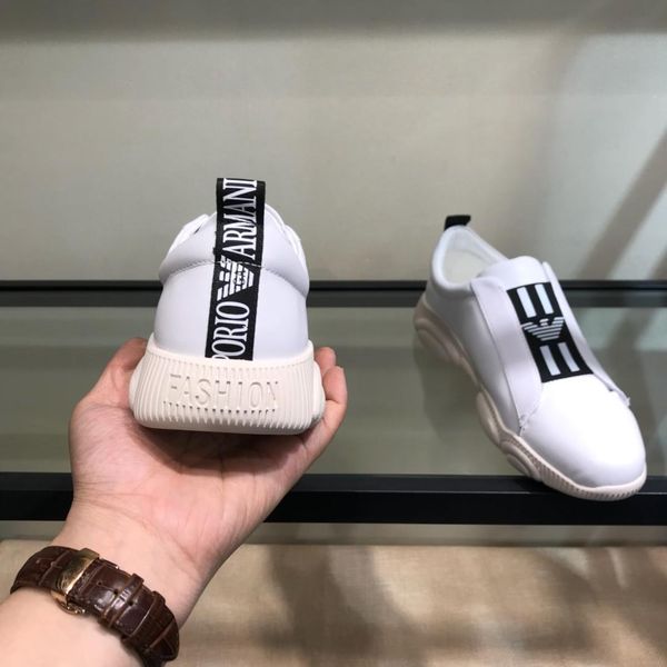 2019p limited edition casual shoes men's business shoes comfortable breathable one pedal running shoes original box packaging 38-4411, Black
2019p limited edition casual shoes men's business shoes comfortable breathable one pedal running shoes original box packaging 38-4411, Black