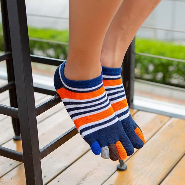 five-finger men's line short tube color finger spring and summer fashion low-shipping cotton cotton socks socks, Black
five-finger men's line short tube color finger spring and summer fashion low-shipping cotton cotton socks socks, Black