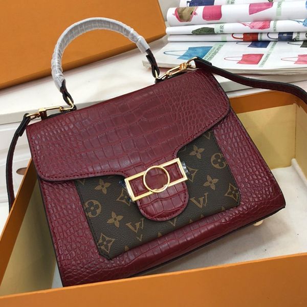 fashion classic for women messenger bags cowhide old flower alligator pattern handbags flap chain shoulder bags toge size 27cmx20cmx10 type1
fashion classic for women messenger bags cowhide old flower alligator pattern handbags flap chain shoulder bags toge size 27cmx20cmx10 type1