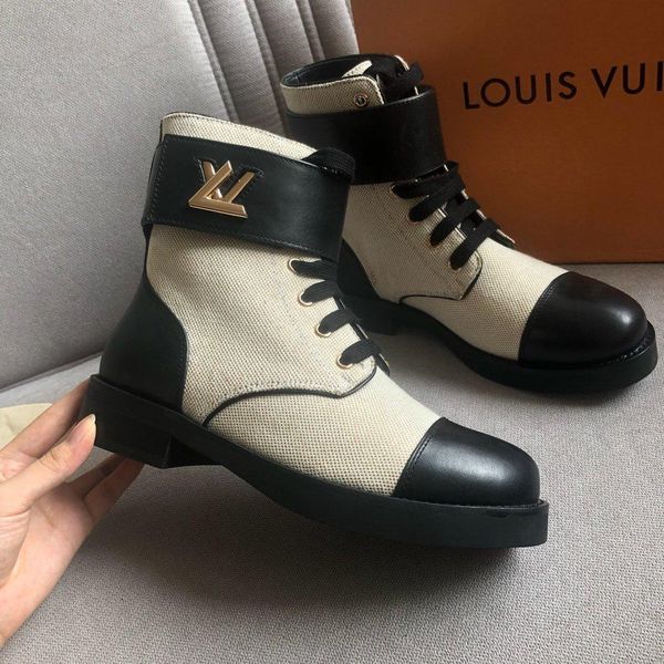 new7 fashion ladies casual shoes fashion wild women's boots thick bottom ladies martin boots original box packaging fast delivery, Black
new7 fashion ladies casual shoes fashion wild women's boots thick bottom ladies martin boots original box packaging fast delivery, Black