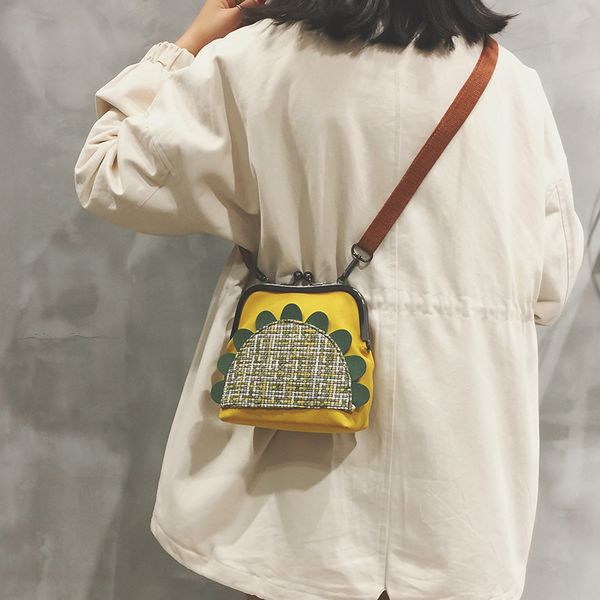 bags for women handbag designer summer new mini seashell bag student shoulder messenger bag ins
bags for women handbag designer summer new mini seashell bag student shoulder messenger bag ins