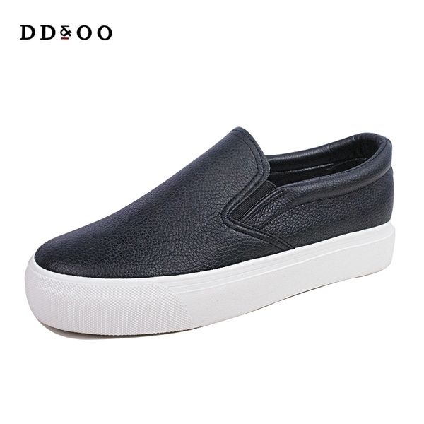 women leather spring trend casual flats sneakers female new fashion comfort sli-on platform vulcanized shoes cx200727, Black 
women leather spring trend casual flats sneakers female new fashion comfort sli-on platform vulcanized shoes cx200727, Black