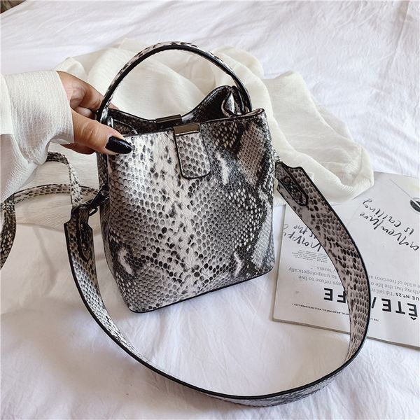 leather crossbody bag women serpentine pattern shoulder bags classic bucket bag female handbag women totes pack
leather crossbody bag women serpentine pattern shoulder bags classic bucket bag female handbag women totes pack