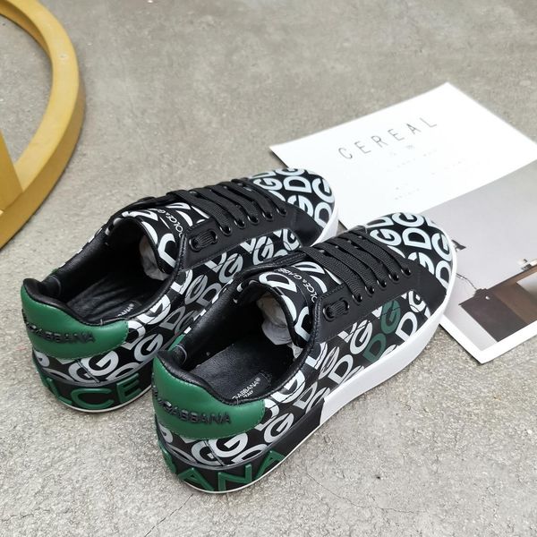 2020g trend hand-painted graffiti leather casual shoes men and women comfortable sports shoes fashion wild couple shoes, size 35-45, Black
2020g trend hand-painted graffiti leather casual shoes men and women comfortable sports shoes fashion wild couple shoes, size 35-45, Black