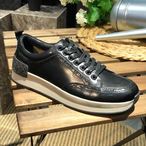 2021-2020x limited edition little bee embroidery classic men 's low -sneakers ,fashionable wild casual outdoor tide shoes ,size :3, Black
2021-2020x limited edition little bee embroidery classic men 's low -sneakers ,fashionable wild casual outdoor tide shoes ,size :3, Black