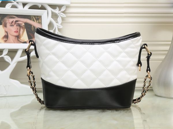 new handbags shoulder bags women bags designer handbags wallets for women fashion sheepskin leather chain bag shoulder bags clutch bag 992
new handbags shoulder bags women bags designer handbags wallets for women fashion sheepskin leather chain bag shoulder bags clutch bag 992