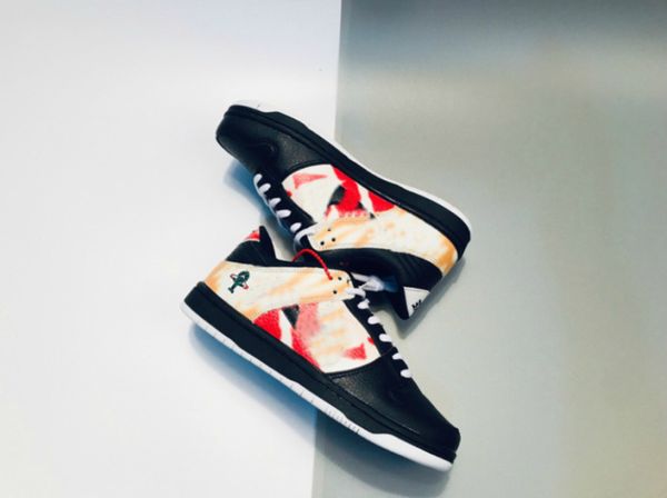 2020 travis скоттс х sb dunk qs мужская спортивная обувь коренастый dunky safari кроссовки стрейнджлав pine green white skateboarding обувь
2020 travis скоттс х sb dunk qs мужская спортивная обувь коренастый dunky safari кроссовки стрейнджлав pine green white skateboarding обувь