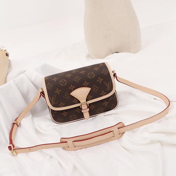 women bag sacs pour femmes leather shoulder small flap messenger bags designer luxury classic crossbody bags fast delivery
women bag sacs pour femmes leather shoulder small flap messenger bags designer luxury classic crossbody bags fast delivery