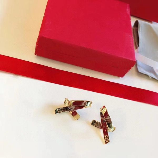 c1455 fashionable bowknot ear stud simple and advanced feeling earring men and women with the same style punk jewelry, Golden;silver
c1455 fashionable bowknot ear stud simple and advanced feeling earring men and women with the same style punk jewelry, Golden;silver