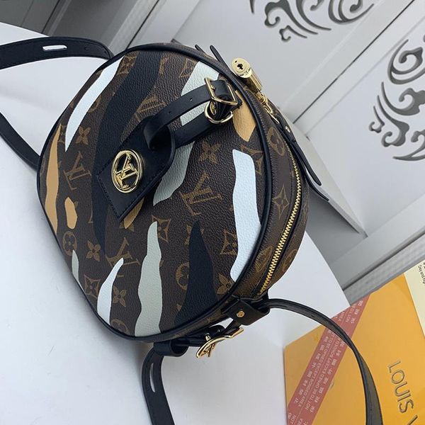 fashion womens bag fast delivery zipper crossbody bag classic style luxury shoulder bags designer leather ladies bags sac bandoulière
fashion womens bag fast delivery zipper crossbody bag classic style luxury shoulder bags designer leather ladies bags sac bandoulière