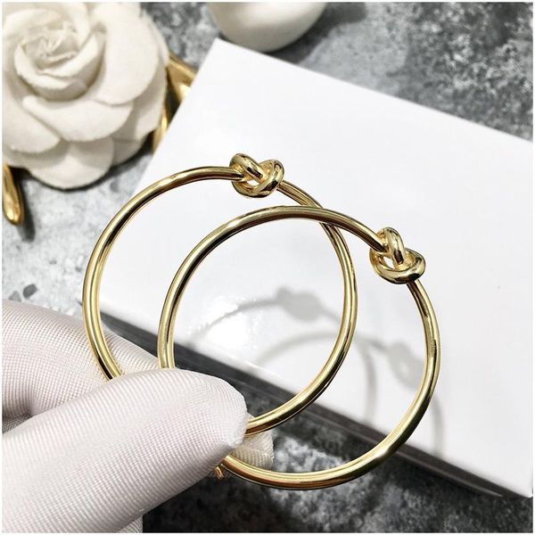 cc earrings popular fashion brand high version cc earrings for women design women party wedding lovers gift luxury jewelry with box, Golden;silver
cc earrings popular fashion brand high version cc earrings for women design women party wedding lovers gift luxury jewelry with box, Golden;silver
