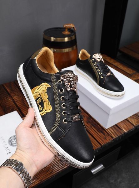 2020 luxury limited edition embroidered leather daily men's casual sneakers, stylish wild high-end banquet shoes, size: 38-451, Black
2020 luxury limited edition embroidered leather daily men's casual sneakers, stylish wild high-end banquet shoes, size: 38-451, Black