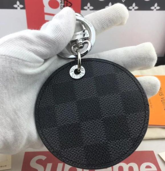 keychains brand key buckle purse pendant round style fashion chains key buckle 1 colors with box optional designer keychain, Silver
keychains brand key buckle purse pendant round style fashion chains key buckle 1 colors with box optional designer keychain, Silver