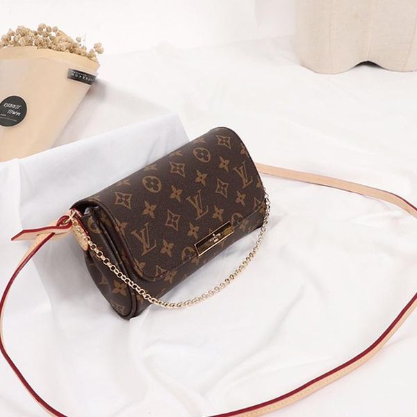 new fast delivery women bags chain design luxury leather mini ladies bag crossbody vintage small flap shoulder bags messenger b
new fast delivery women bags chain design luxury leather mini ladies bag crossbody vintage small flap shoulder bags messenger b