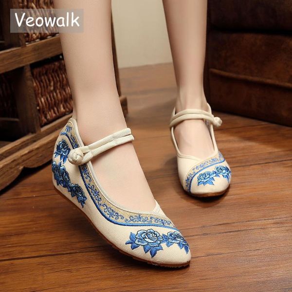 veowalk pointed toe old beijing flat shoes chinese traditional style soft rose embroidery casual dance shoes zapatos mujer, Black
veowalk pointed toe old beijing flat shoes chinese traditional style soft rose embroidery casual dance shoes zapatos mujer, Black