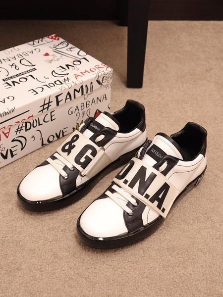 2020y luxury limited edition graffiti hand drawn daily casual sneakers, fashionable wild outdoor men's shoes, size: 38-451, Black
2020y luxury limited edition graffiti hand drawn daily casual sneakers, fashionable wild outdoor men's shoes, size: 38-451, Black