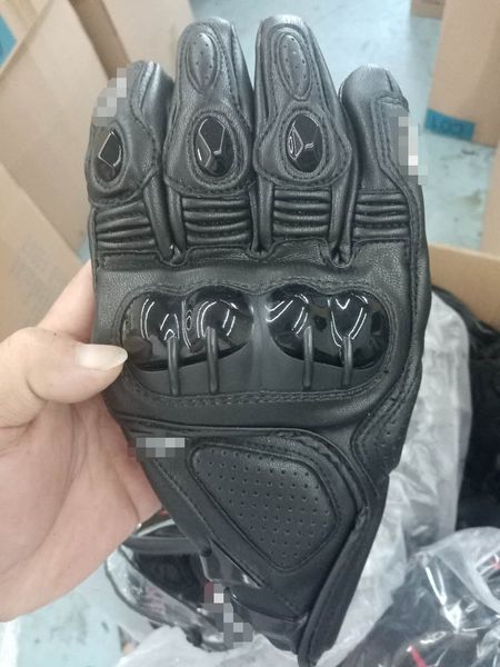 gp-s1 motorcycle racing motorcycle and leather gloves riding knight anti-fall gloves, Black 
gp-s1 motorcycle racing motorcycle and leather gloves riding knight anti-fall gloves, Black